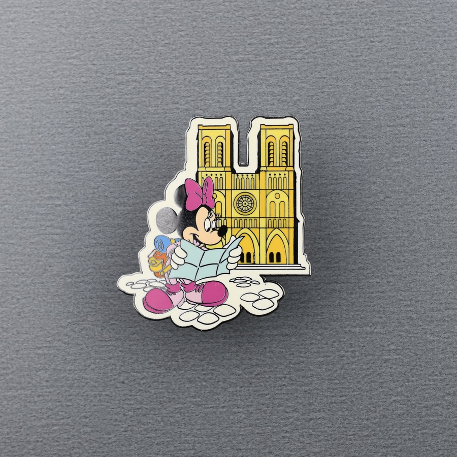 Disneyland Paris Landmark Series - Notre Dame