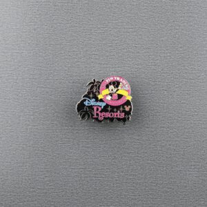 Pin Trading: Disney Resorts