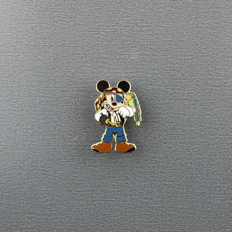 Pirate Mickey - Parrot on Arm